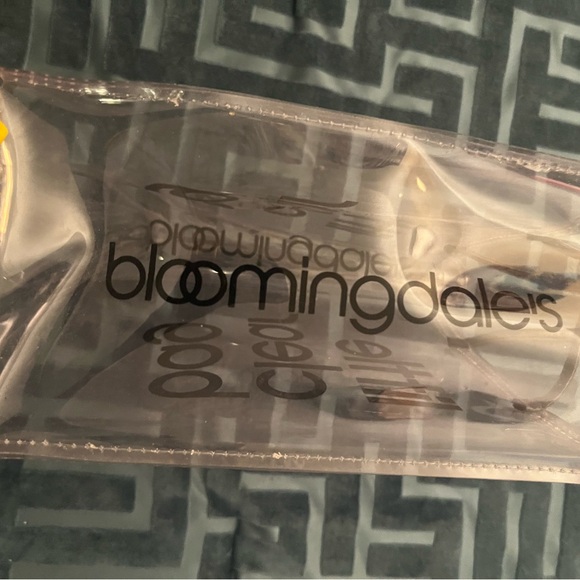 Bloomingdale's Clear Tote Bag - Picture 2 of 2